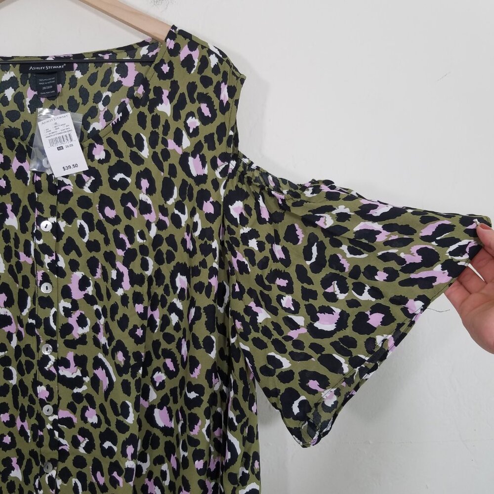 NWT Ashley Stewart Animal Print Cold Shoulders Button Up Top Blouse Size 26/28 - Picture 2 of 4